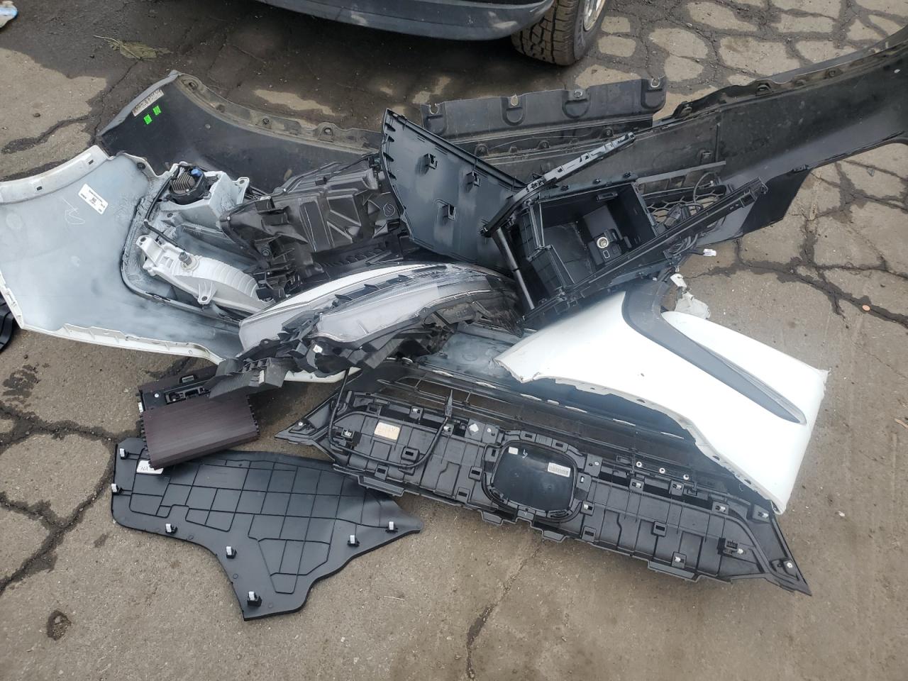 2022 Honda Pilot Black VIN: 5FNYF6H77NB057682 Lot: 81367415