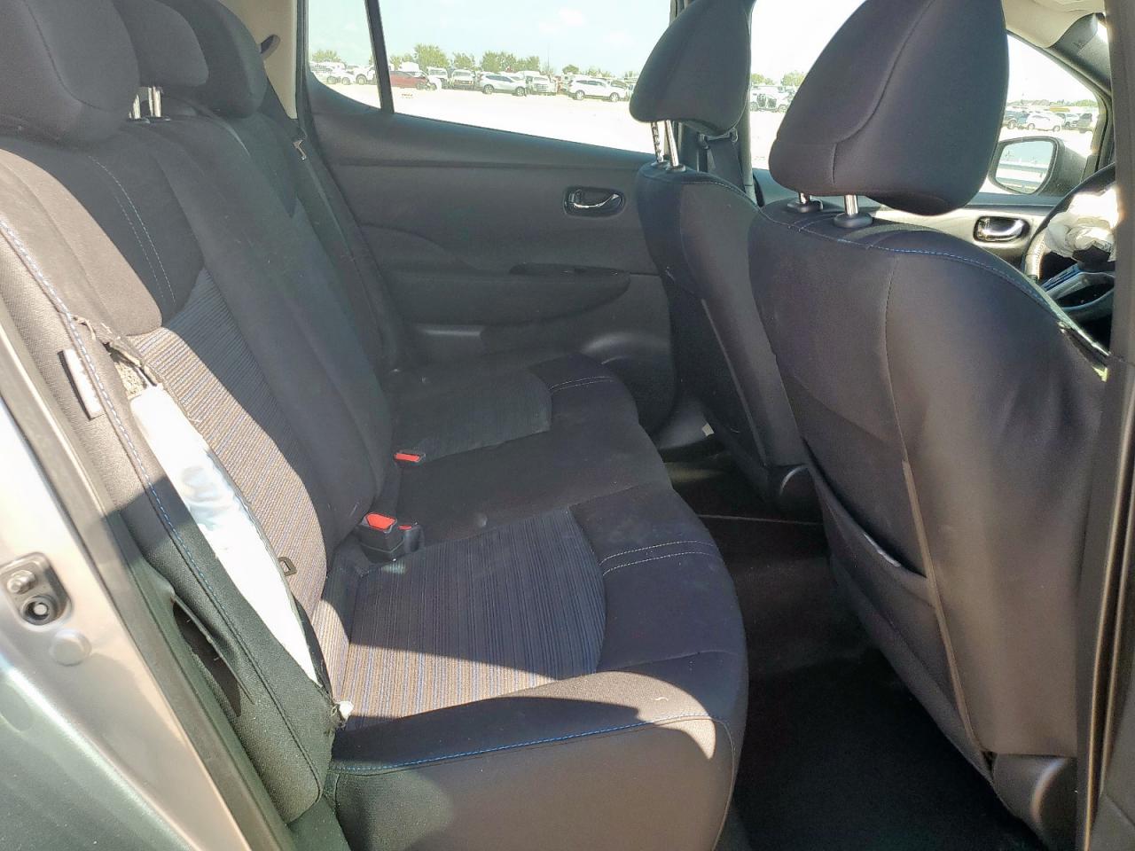 2022 Nissan Leaf Sv VIN: 1N4AZ1CV2NC563893 Lot: 80760805