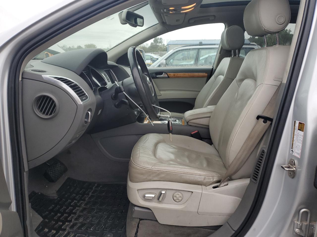 2010 Audi Q7 Prestige VIN: WA1VMAFE0AD005528 Lot: 82072335