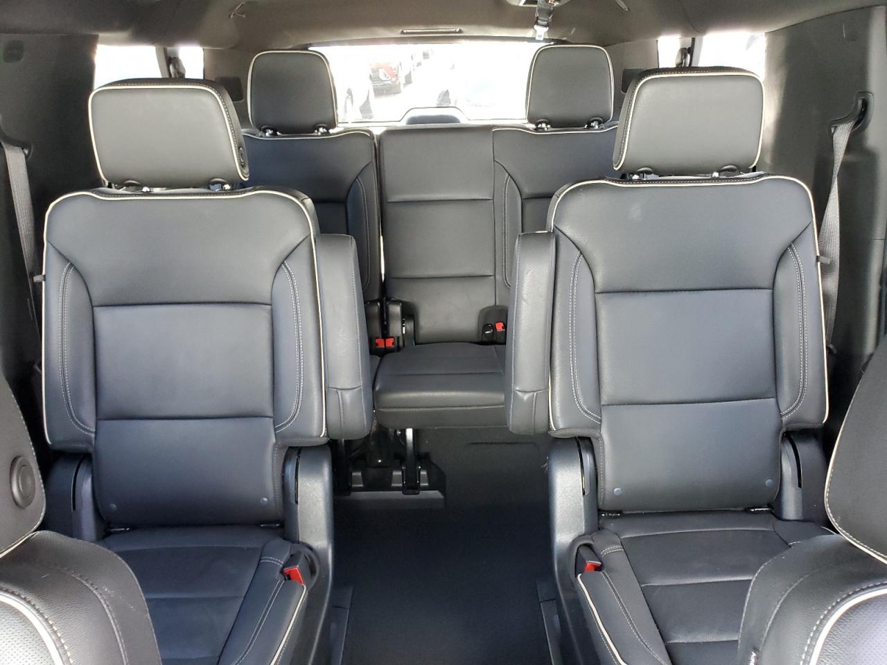 2023 Chevrolet Suburban C1500 Premier VIN: 1GNSCFKD2PR392978 Lot: 84419315