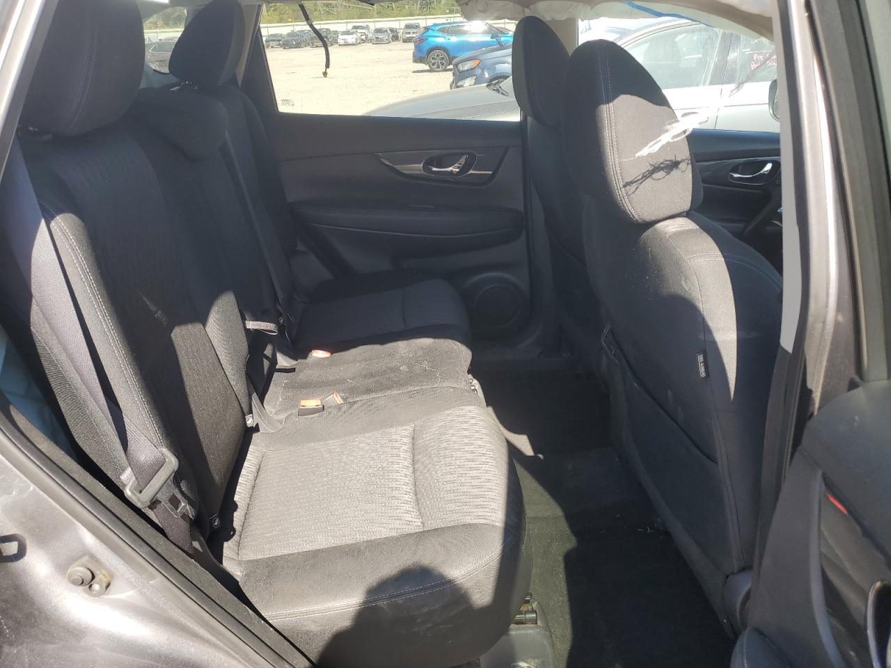 2017 Nissan Rogue S VIN: KNMAT2MV4HP556022 Lot: 80255655