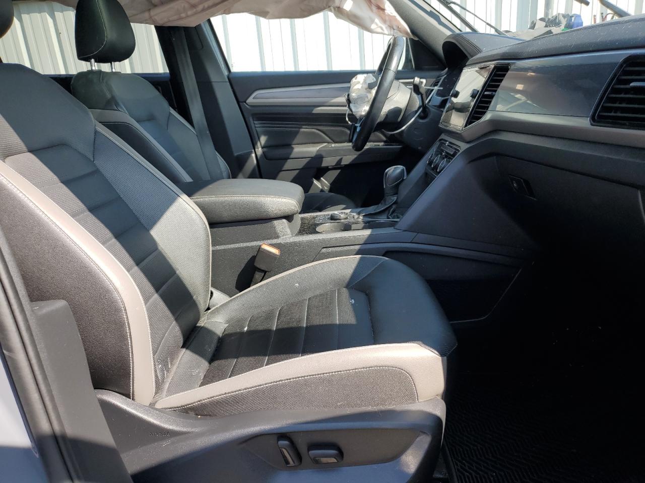 2020 Volkswagen Atlas Cross Sport Sel Premium VIN: 1V2NE2CA8LC217689 Lot: 70530785