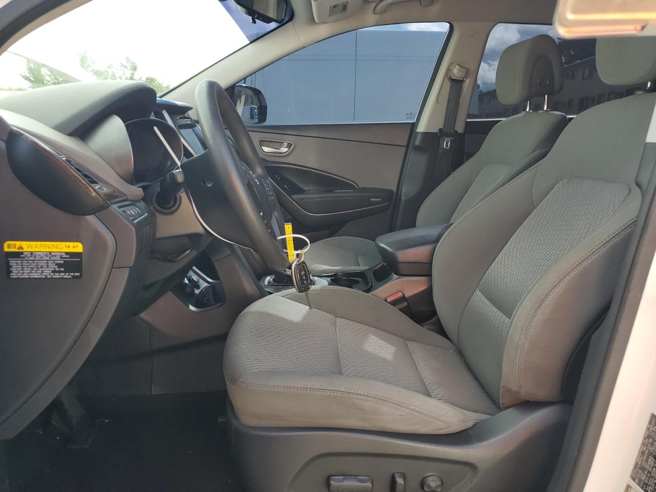 2017 Hyundai Santa Fe Se VIN: KM8SM4HFXHU196736 Lot: 83845605