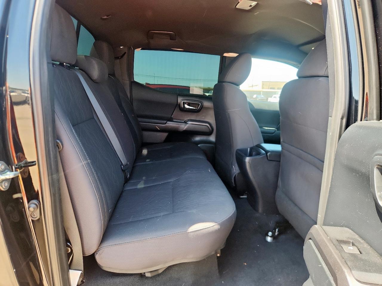 2017 Toyota Tacoma Double Cab VIN: 5TFCZ5ANXHX094353 Lot: 71297545