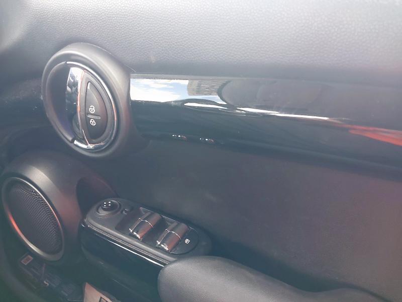 2015 MINI COOPER SD 