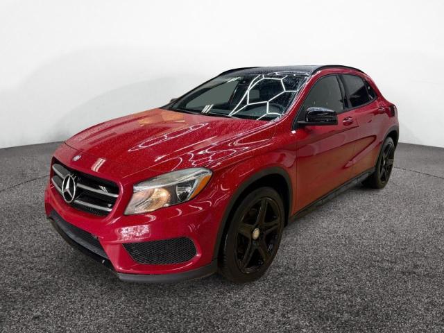 Паркетники MERCEDES-BENZ GLA-CLASS 2016 Красный