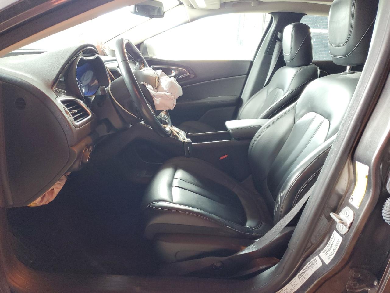 2016 Chrysler 200 C VIN: 1C3CCCCB6GN135360 Lot: 81933775