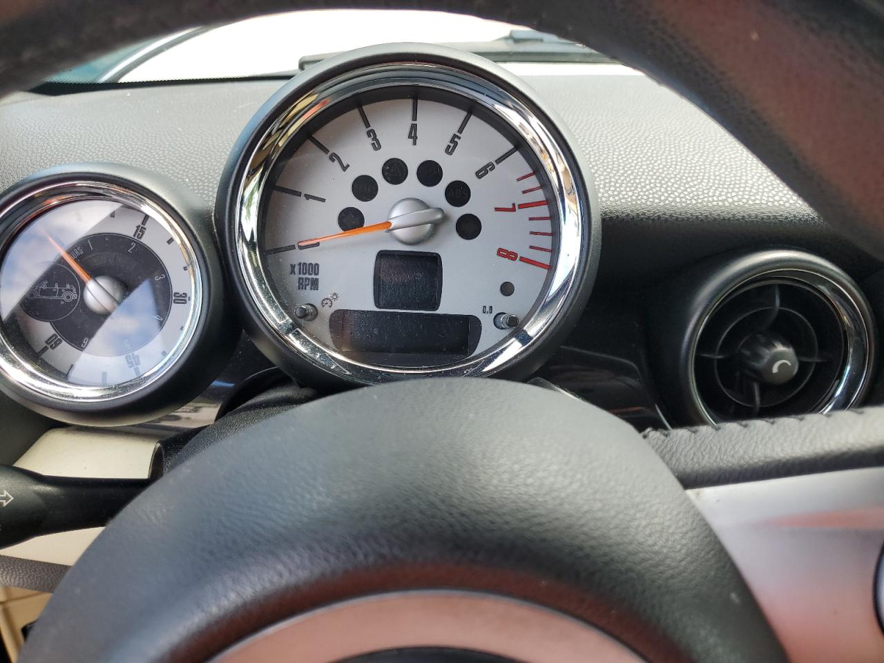 2010 Mini Cooper VIN: WMWMR3C51ATU98674 Lot: 71296455