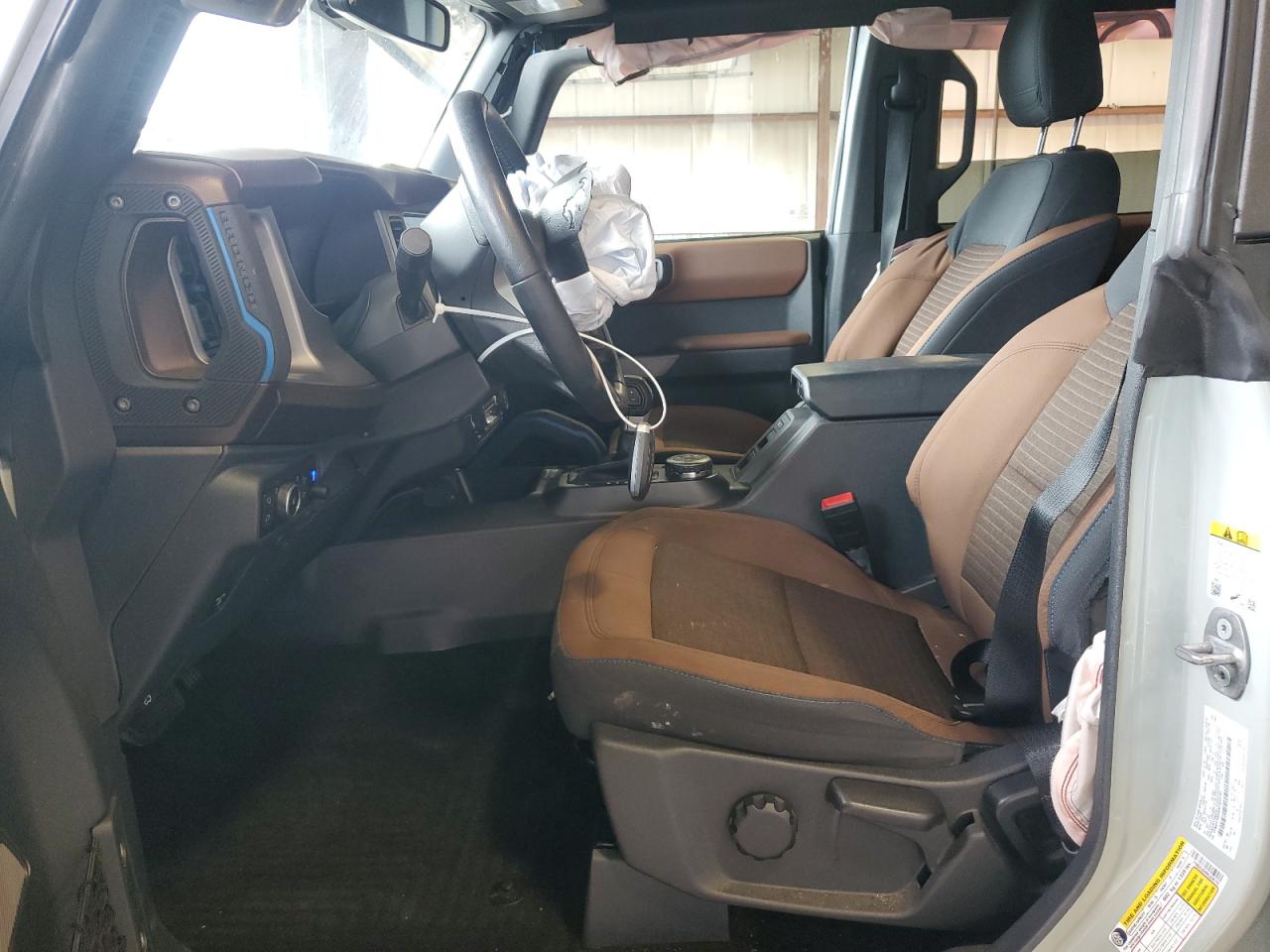 2022 Ford Bronco Base VIN: 1FMDE5BH9NLB88795 Lot: 81058365