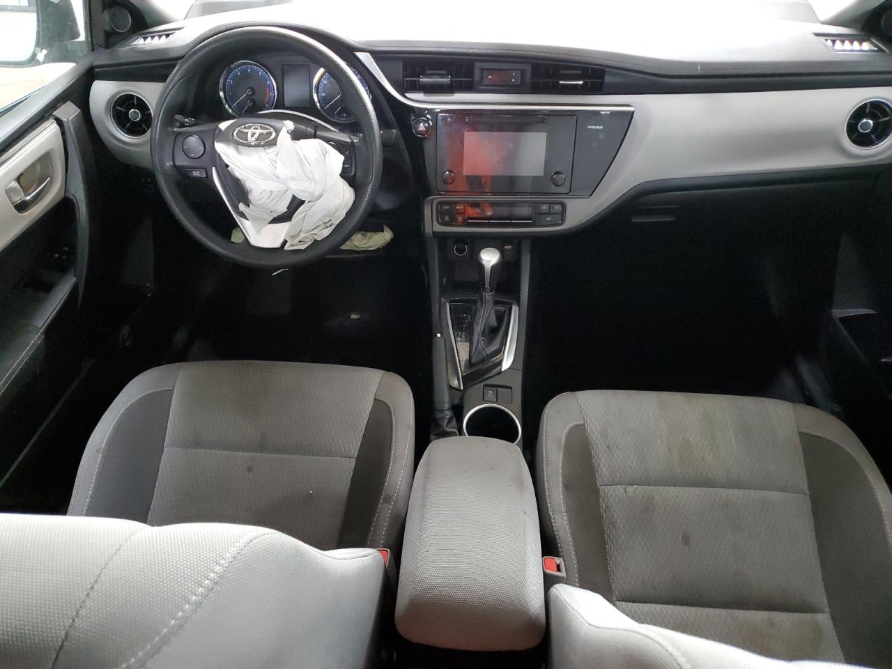 2017 Toyota Corolla L VIN: 2T1BURHEXHC860166 Lot: 82080565