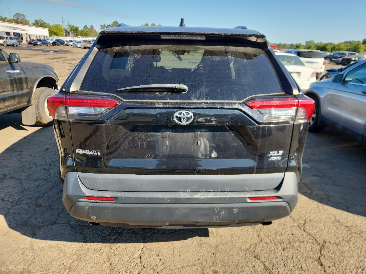 2021 Toyota Rav4 Xle VIN: 2T3P1RFV7MC178915 Lot: 71085235