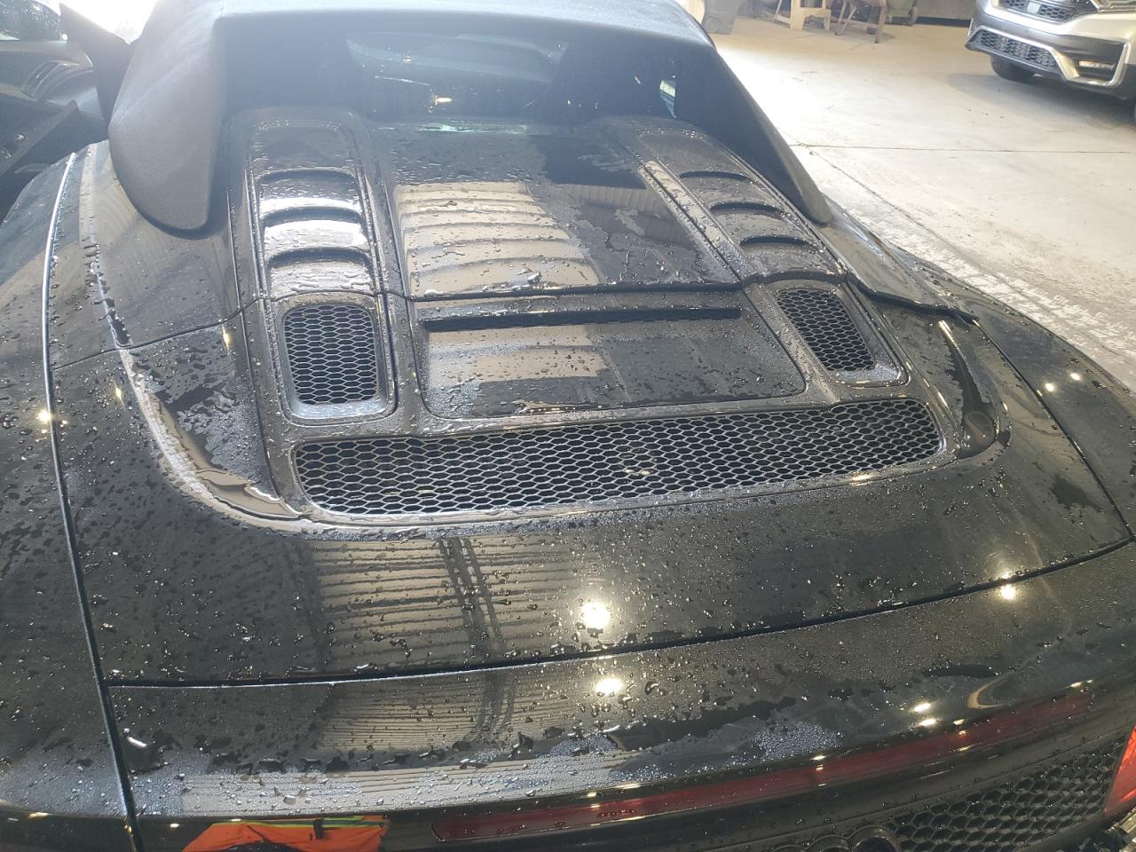 2018 Audi R8 Spyder VIN: WUAVACFX6J7900308 Lot: 84009005