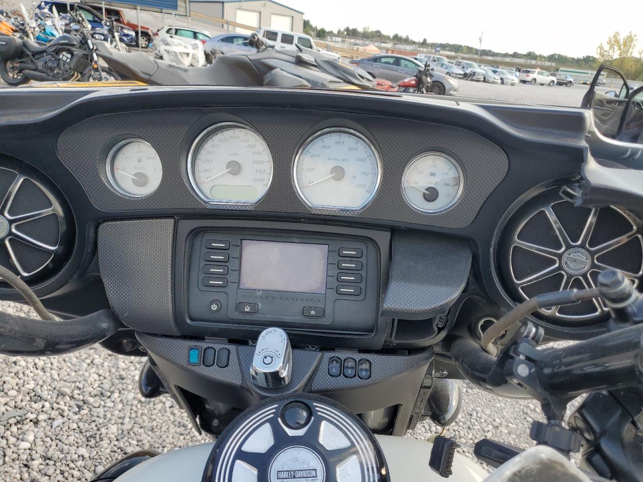 2016 Harley-Davidson Flhx Street Glide VIN: 1HD1KBM12GB679179 Lot: 80746625