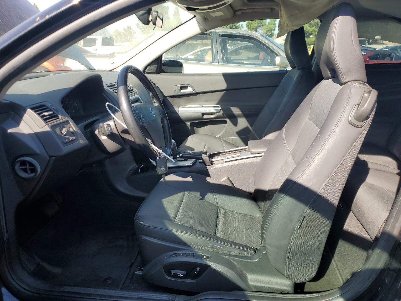 2013 Volvo C30 T5 VIN: YV1672MK0B2201170 Lot: 80823225