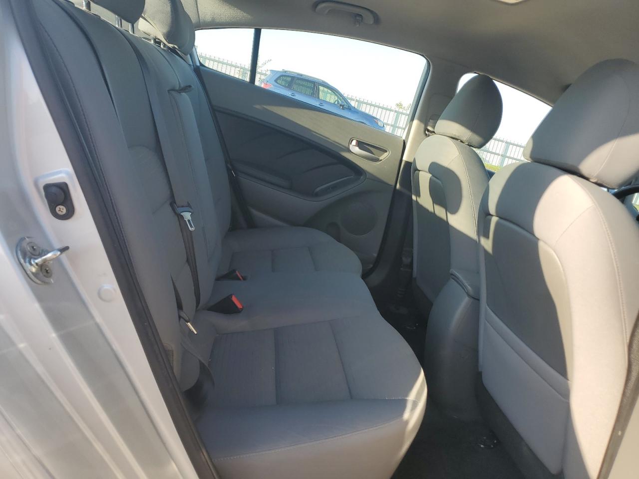 2017 Kia Forte Lx VIN: 3KPFL4A74HE064744 Lot: 81907085