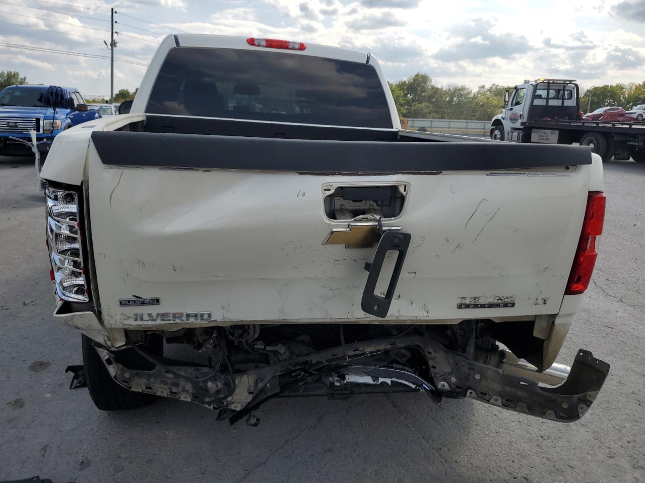 2011 Chevrolet Silverado C1500 Lt VIN: 3GCPCSE08BG320417 Lot: 80347775