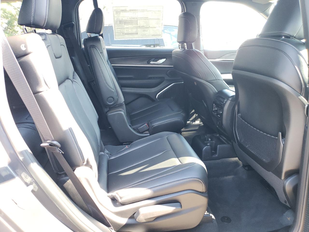 2025 Jeep Grand Cherokee L Limited VIN: 1C4RJKBG0S8711132 Lot: 71666455