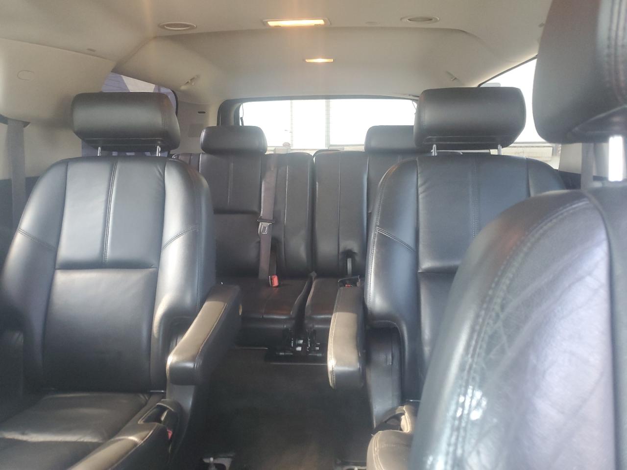 2008 Chevrolet Suburban K1500 Ls VIN: 3GNFK16398G183165 Lot: 84888885