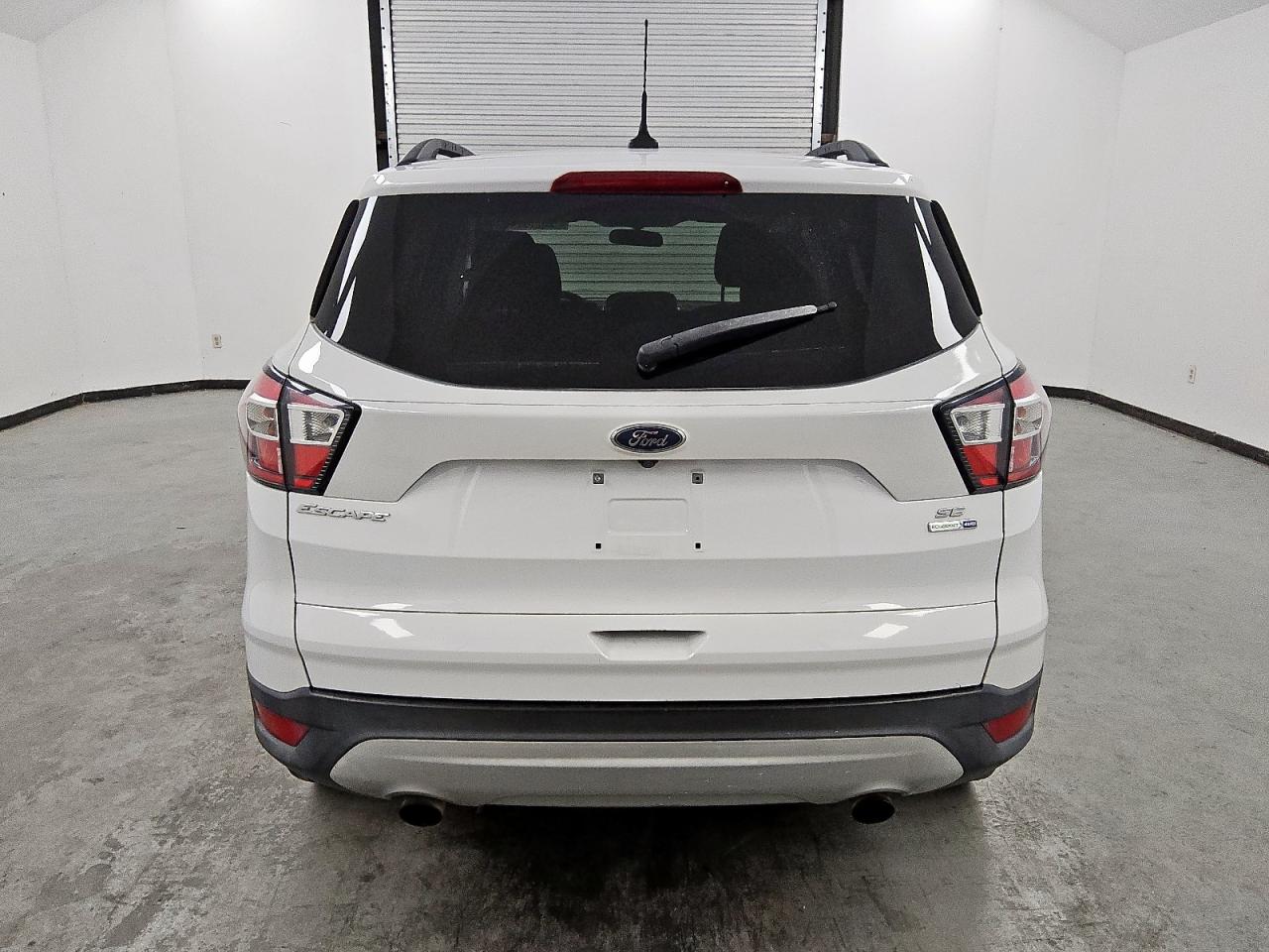 2018 Ford Escape Se VIN: 1FMCU9GD1JUD61645 Lot: 81690125