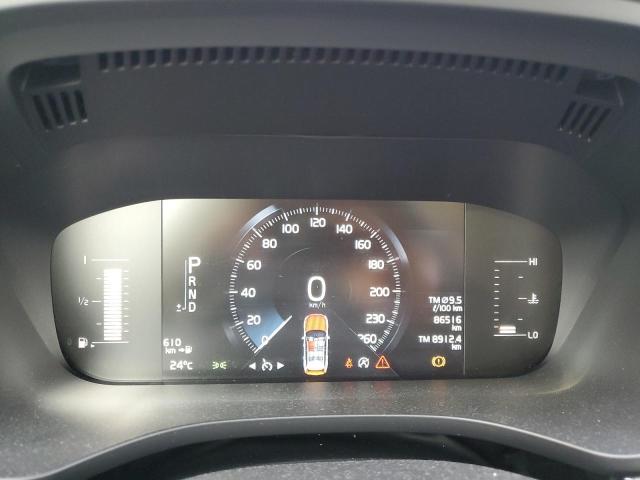 2018 VOLVO XC60 T5 MOMENTUM  