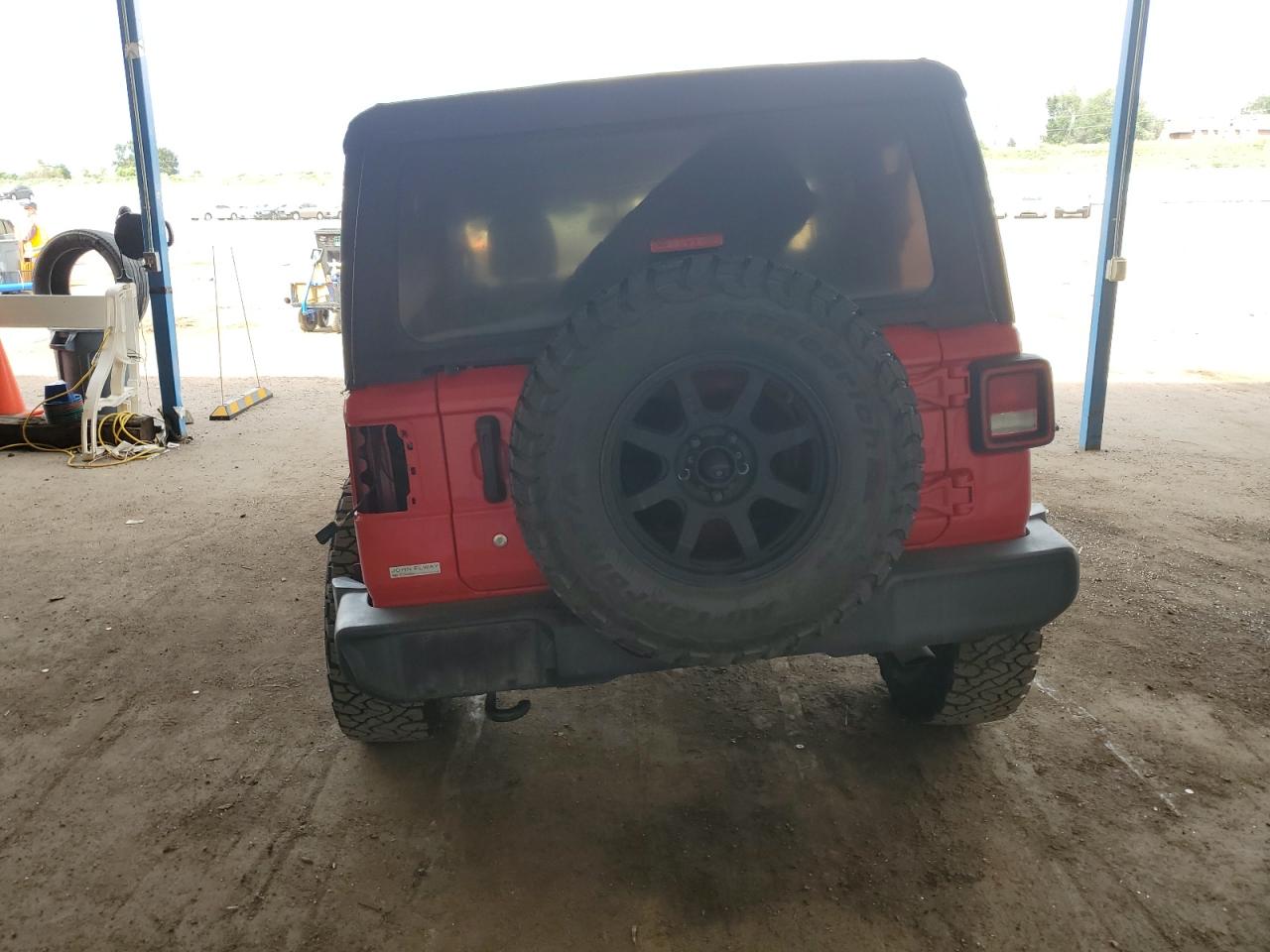 2018 Jeep Wrangler Sport VIN: 1C4GJXAG9JW174552 Lot: 71985535