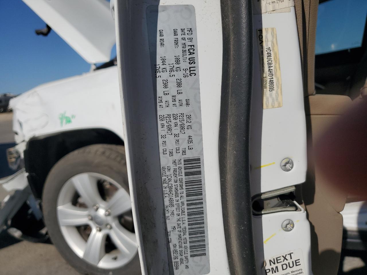 2017 Jeep Compass Sport VIN: 1C4NJCBA4HD148005 Lot: 81764155