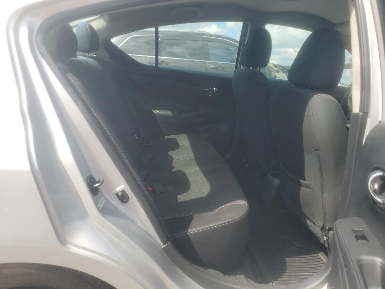 2019 Nissan Versa S VIN: 3N1CN7AP5KL866501 Lot: 81572285