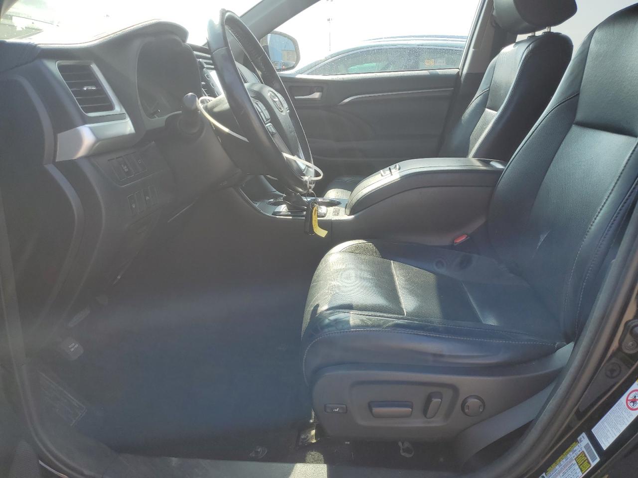 2015 Toyota Highlander Limited VIN: 5TDDKRFHXFS175553 Lot: 81015475