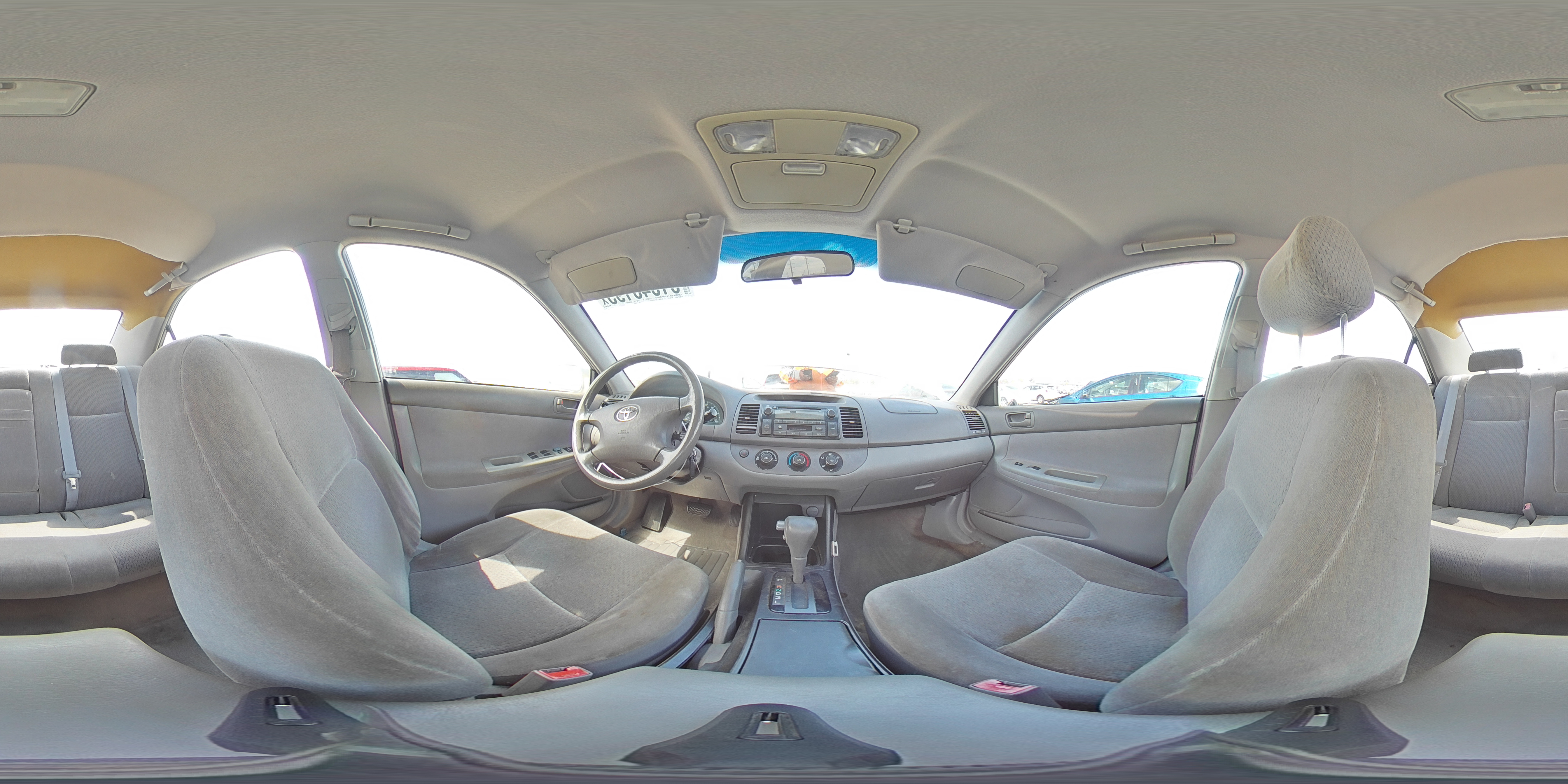 2003 Toyota Camry Le VIN: JTDBE32K330238018 Lot: 81648195