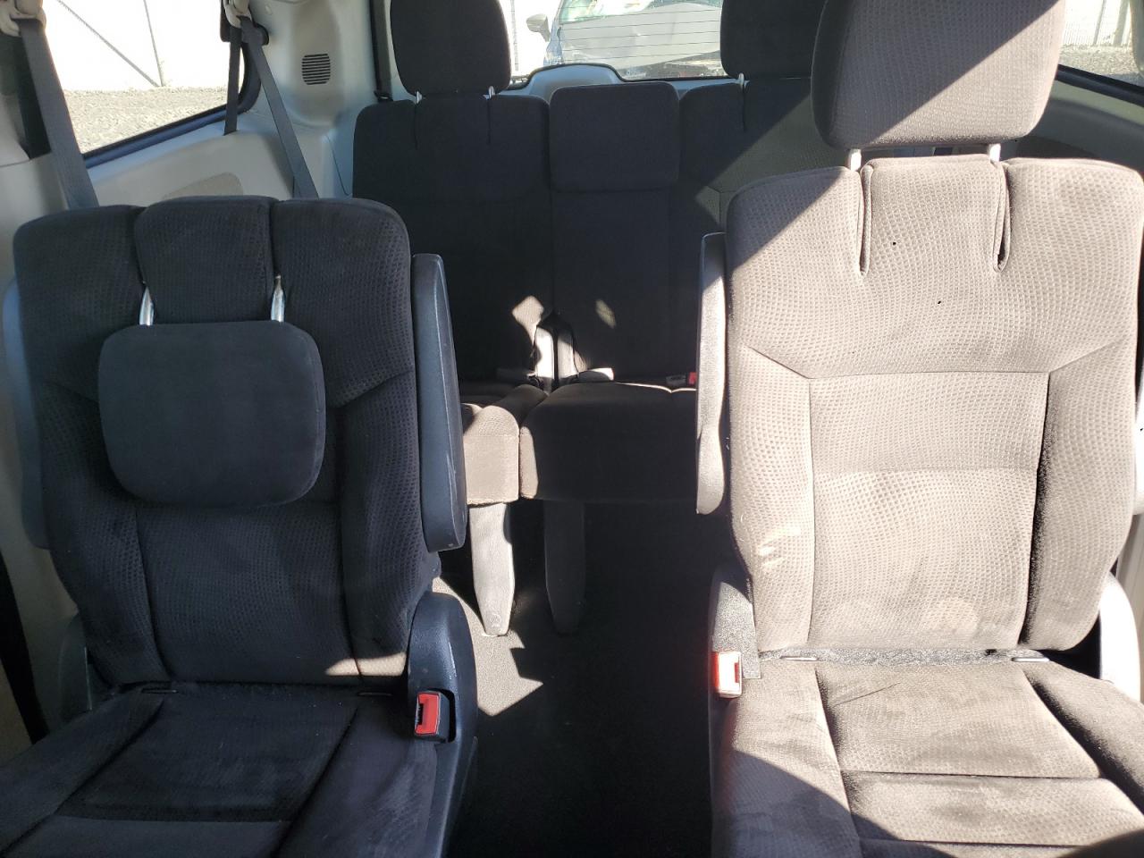 2016 Dodge Grand Caravan Sxt VIN: 2C4RDGCG5GR351399 Lot: 81737105