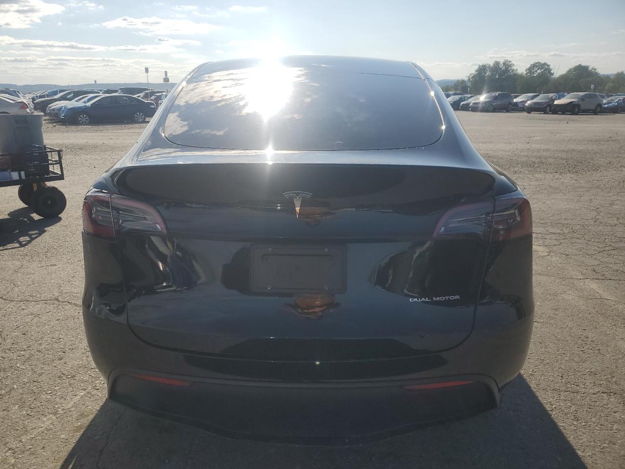 2023 Tesla Model Y VIN: 7SAYGAEE2PF929372 Lot: 72063805