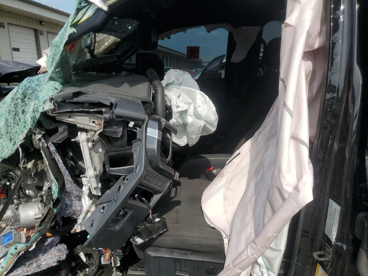 2023 Ford F150 Supercrew VIN: 1FTFW1E59PFA69456 Lot: 81221885