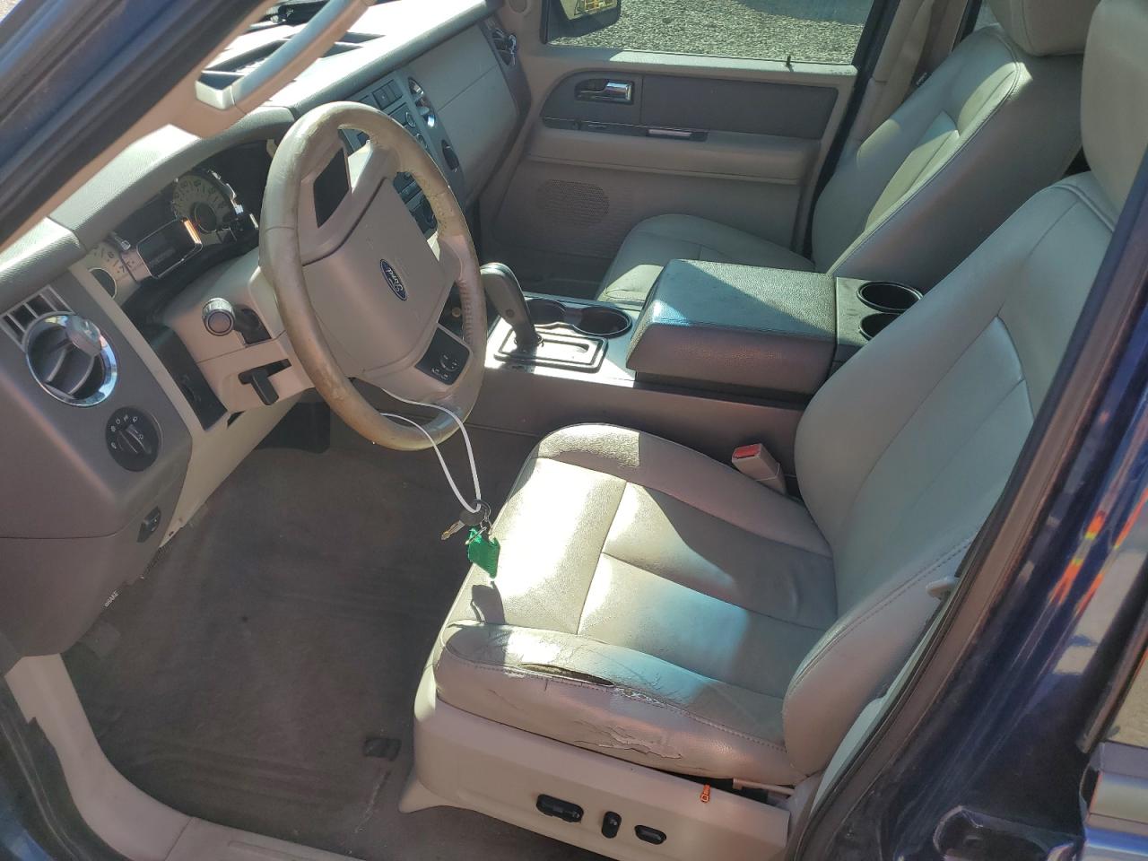 2008 Ford Expedition Xlt VIN: 1FMFU15598LA70918 Lot: 81832085