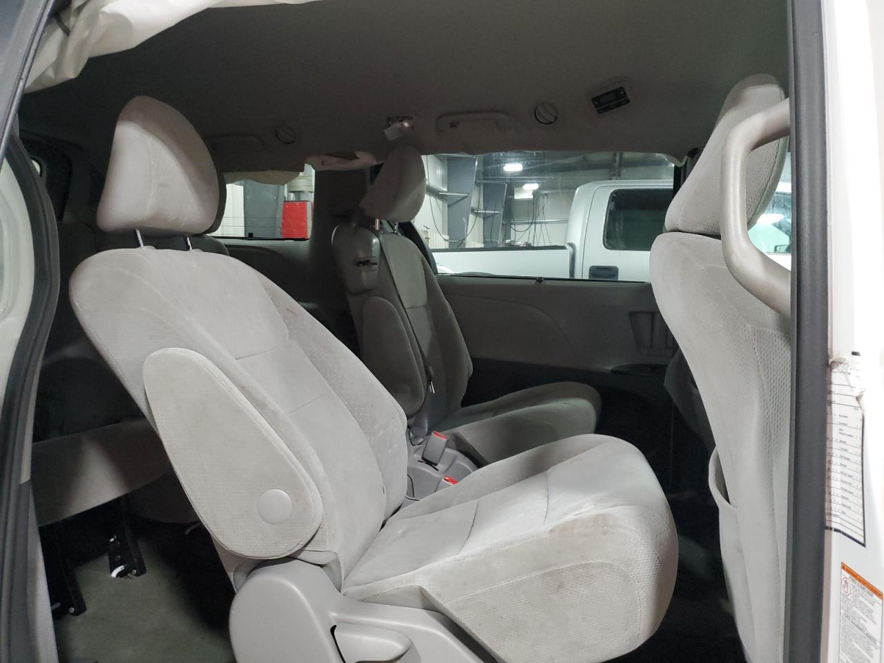 2016 Toyota Sienna Le VIN: 5TDKK3DC7GS705586 Lot: 83851225