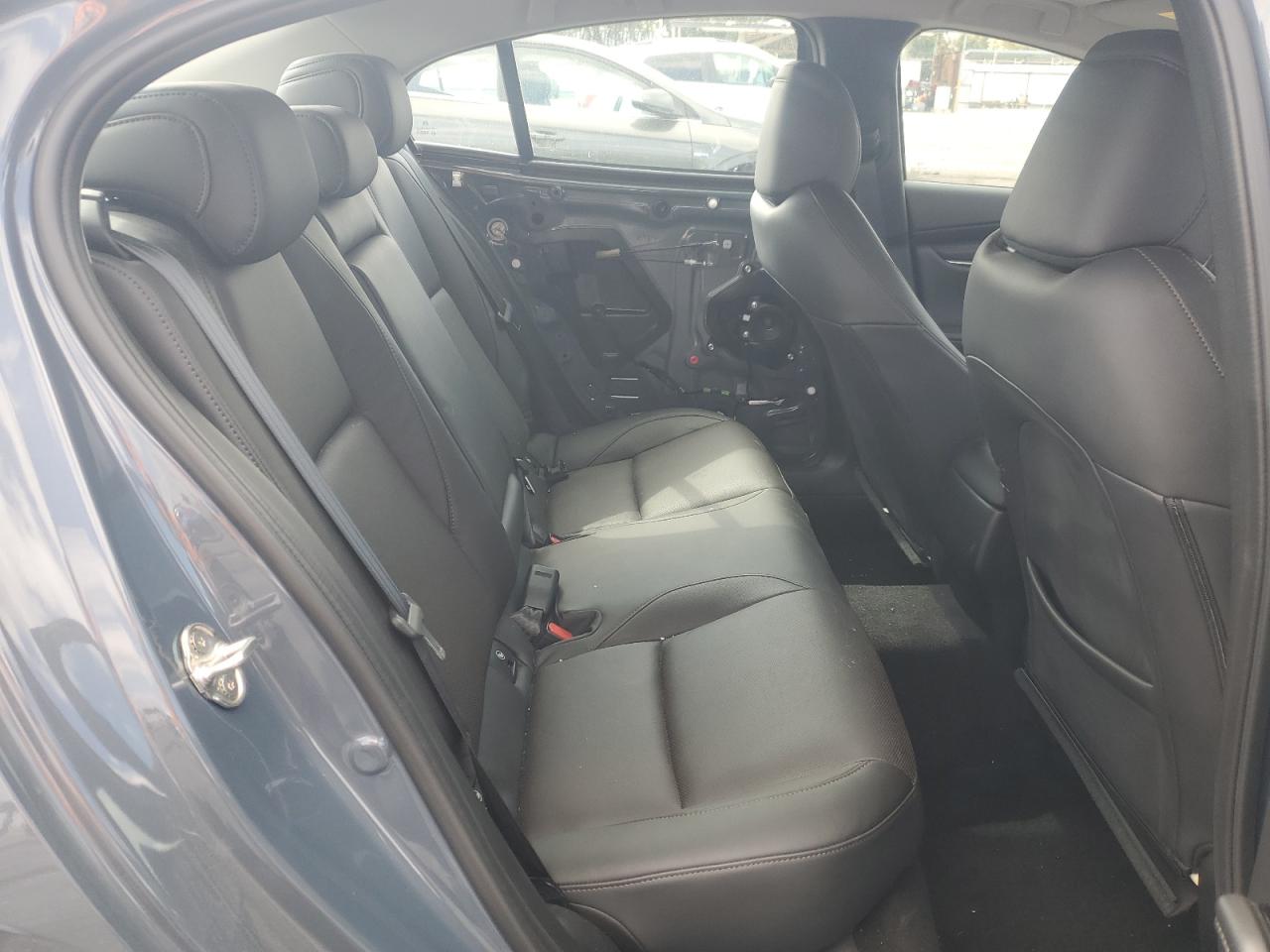 2022 Mazda 3 Premium Plus VIN: 3MZBPBEY2NM310800 Lot: 81585635