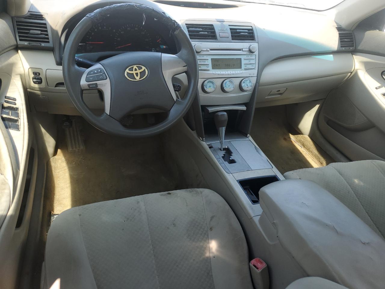 2009 Toyota Camry Base VIN: 4T1BE46K49U828449 Lot: 80101255