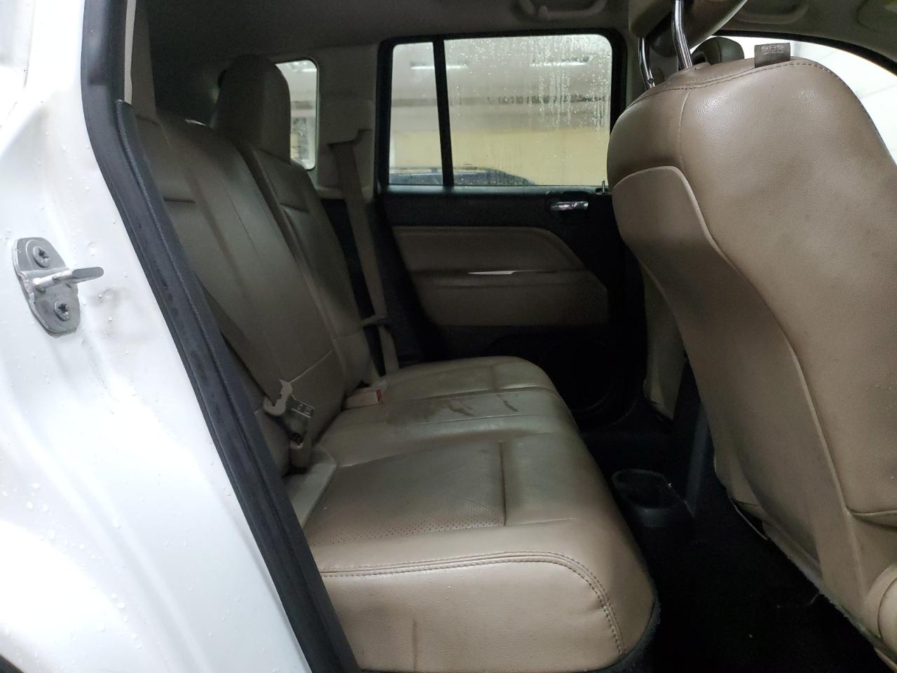 2016 Jeep Compass Latitude VIN: 1C4NJDEB9GD599102 Lot: 70452885