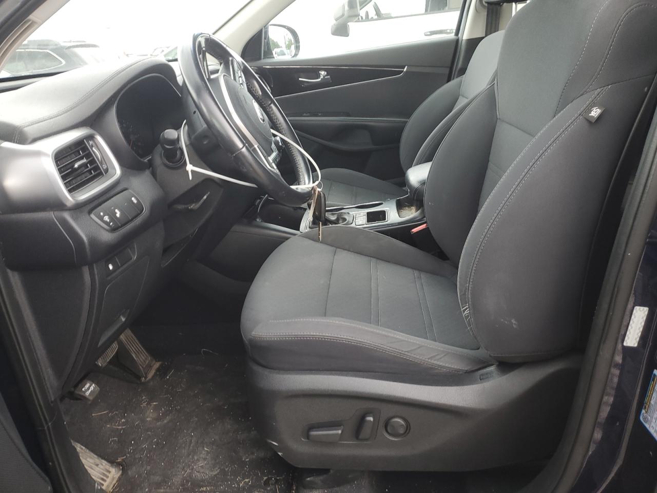 2019 Kia Sorento L VIN: 5XYPGDA38KG595963 Lot: 71042455