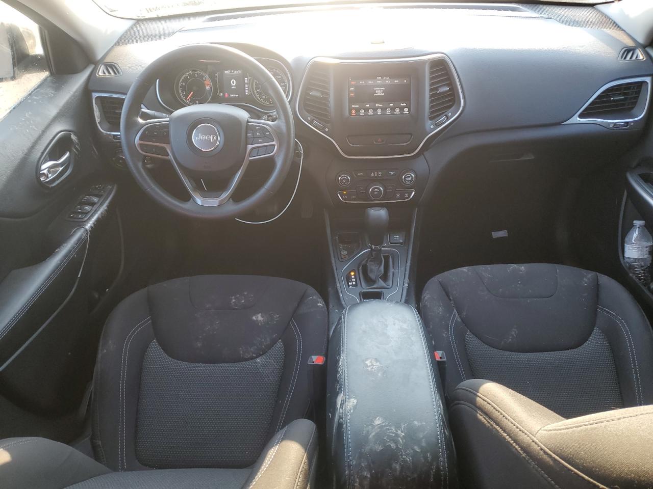 2019 Jeep Cherokee Latitude VIN: 1C4PJLCBXKD387470 Lot: 71311435