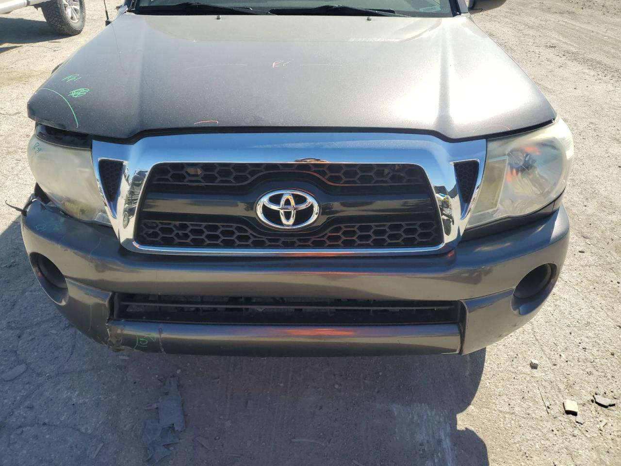 2011 Toyota Tacoma Access Cab VIN: 5TFTX4CN7BX010672 Lot: 81860135