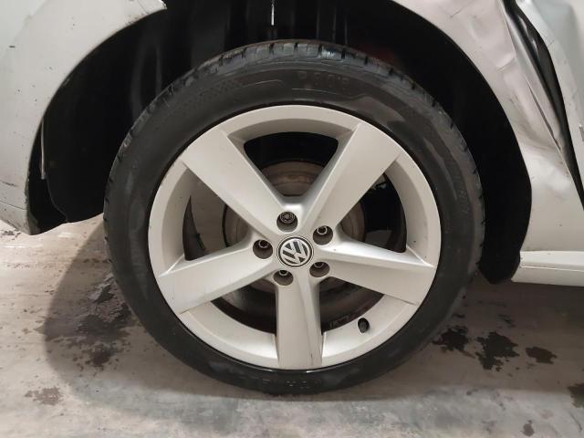 2015 VOLKSWAGEN POLO 