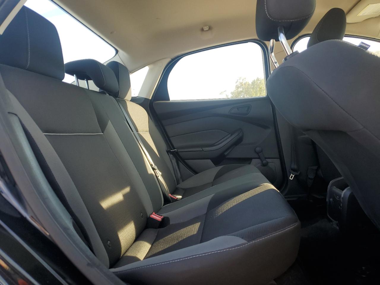 2014 Ford Focus S VIN: 1FADP3E27EL227920 Lot: 81222735