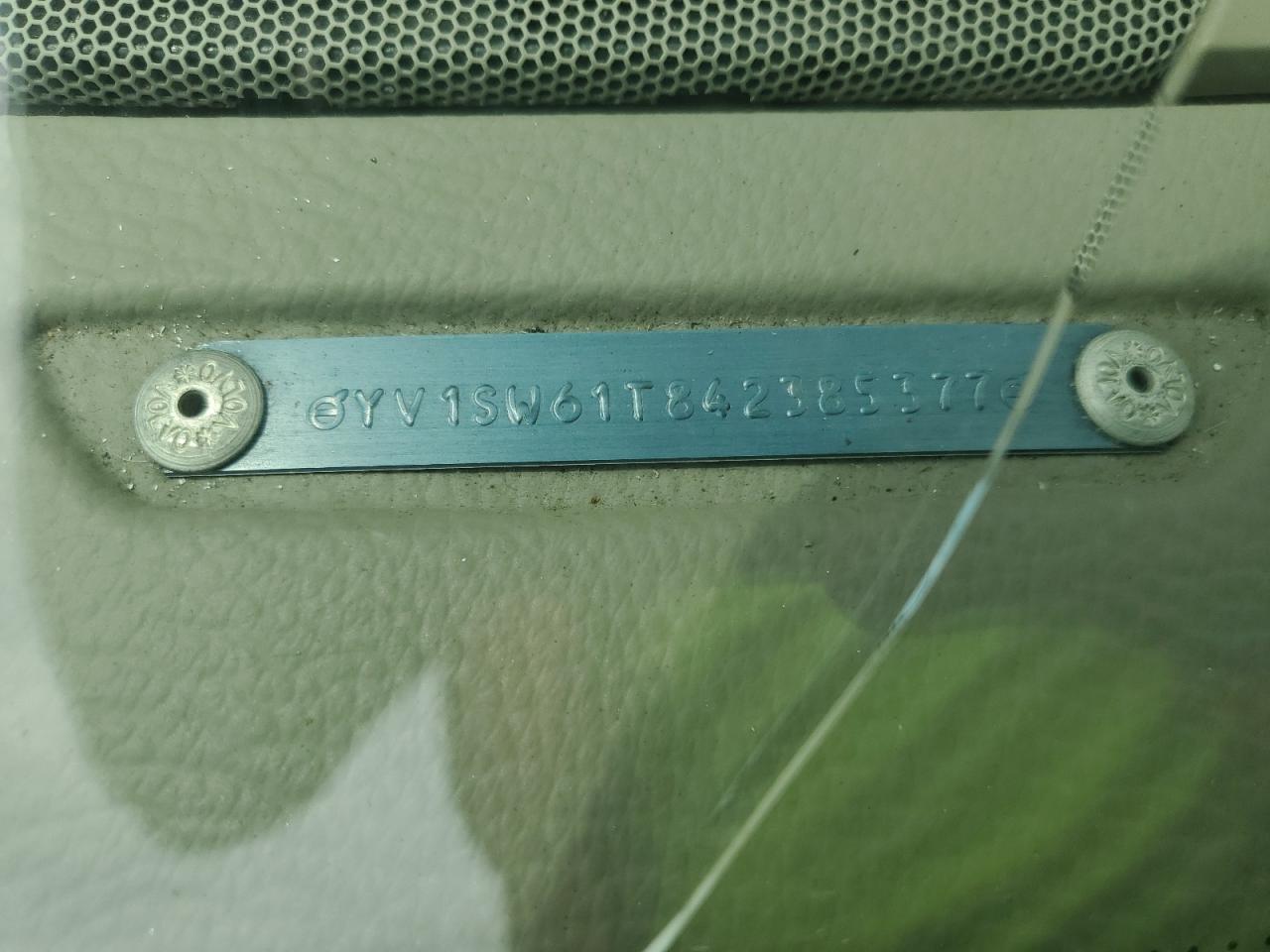 2004 Volvo V70 VIN: YV1SW61T842385377 Lot: 71711165