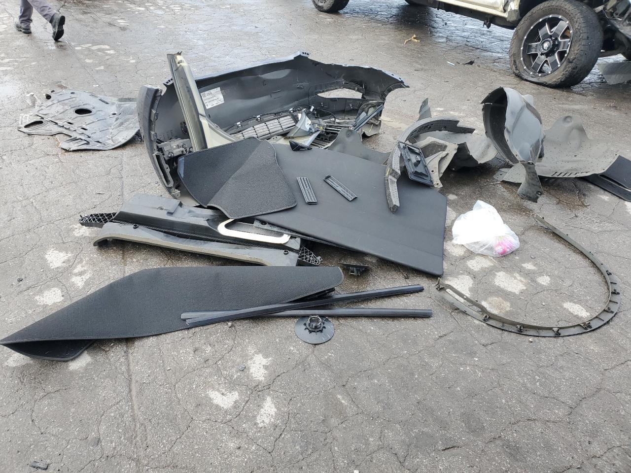 2023 Tesla Model Y VIN: 7SAYGDEEXPA024277 Lot: 81400865