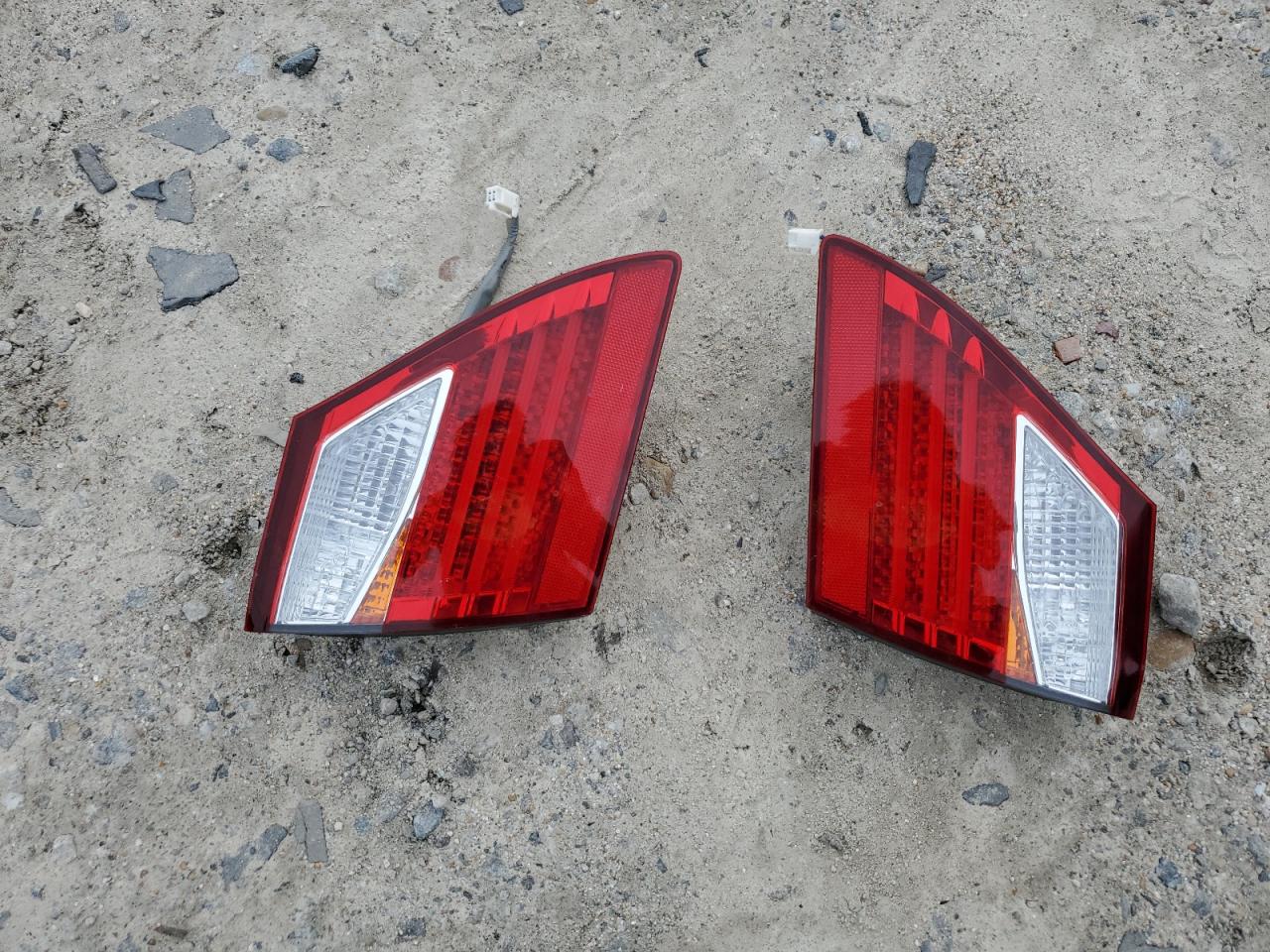 2010 Lexus Ls 460L VIN: JTHDL5EF4A5001108 Lot: 84170195