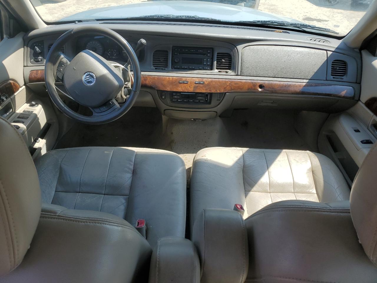 2010 Mercury Grand Marquis Ls VIN: 2MEBM7FV2AX612680 Lot: 71476025