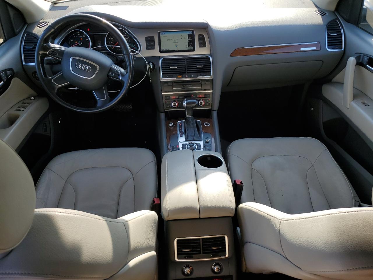 2013 Audi Q7 Premium Plus VIN: WA1LGAFE5DD010680 Lot: 84471465