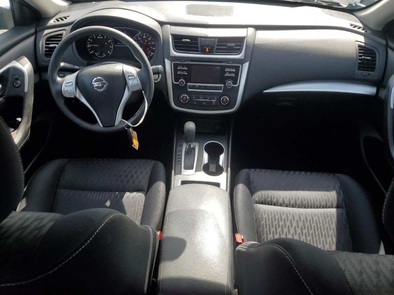 2017 Nissan Altima 2.5 VIN: 1N4AL3AP4HC485655 Lot: 82113135