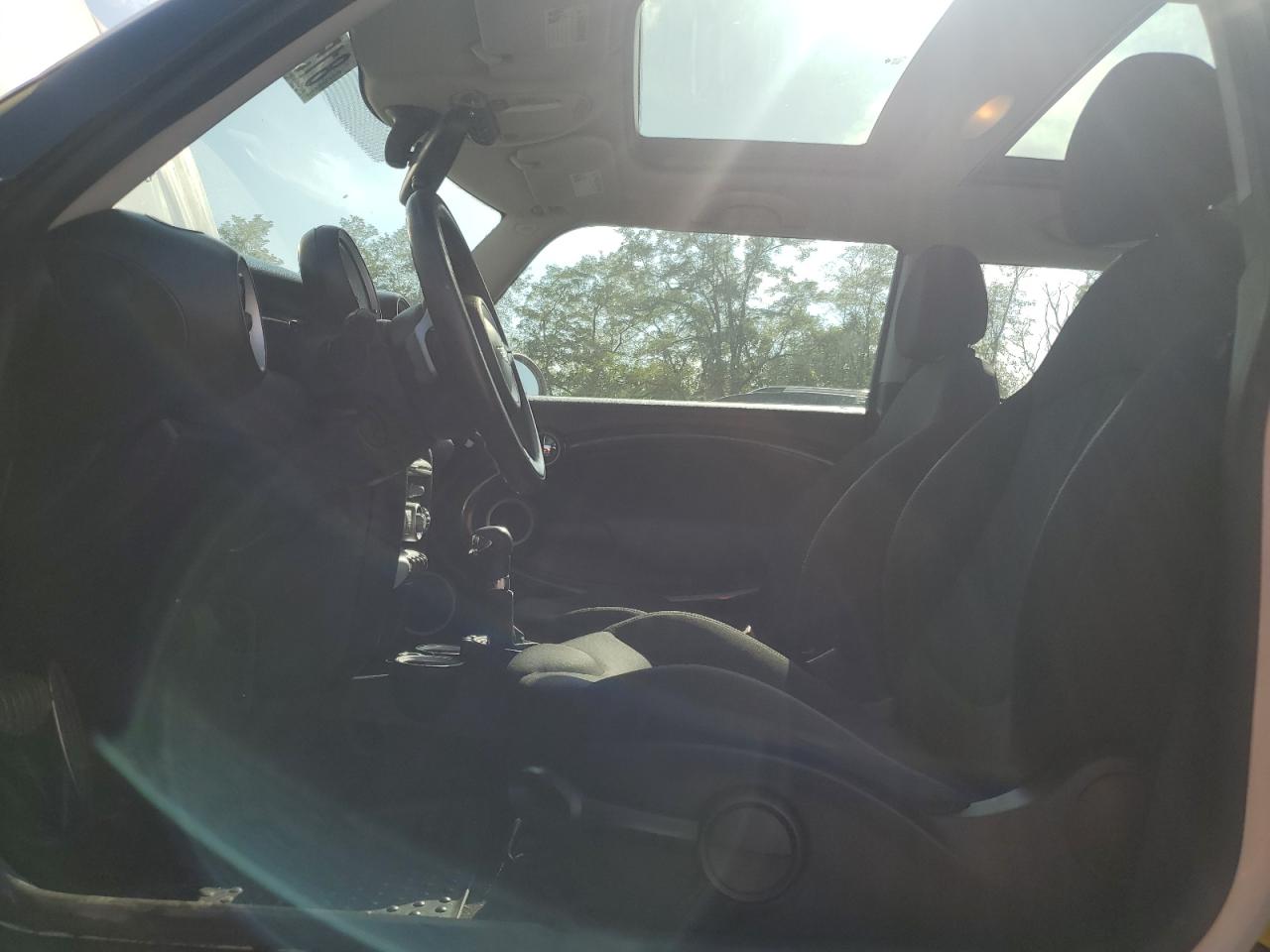 2010 Mini Cooper S VIN: WMWMF7C56ATZ71095 Lot: 81569115