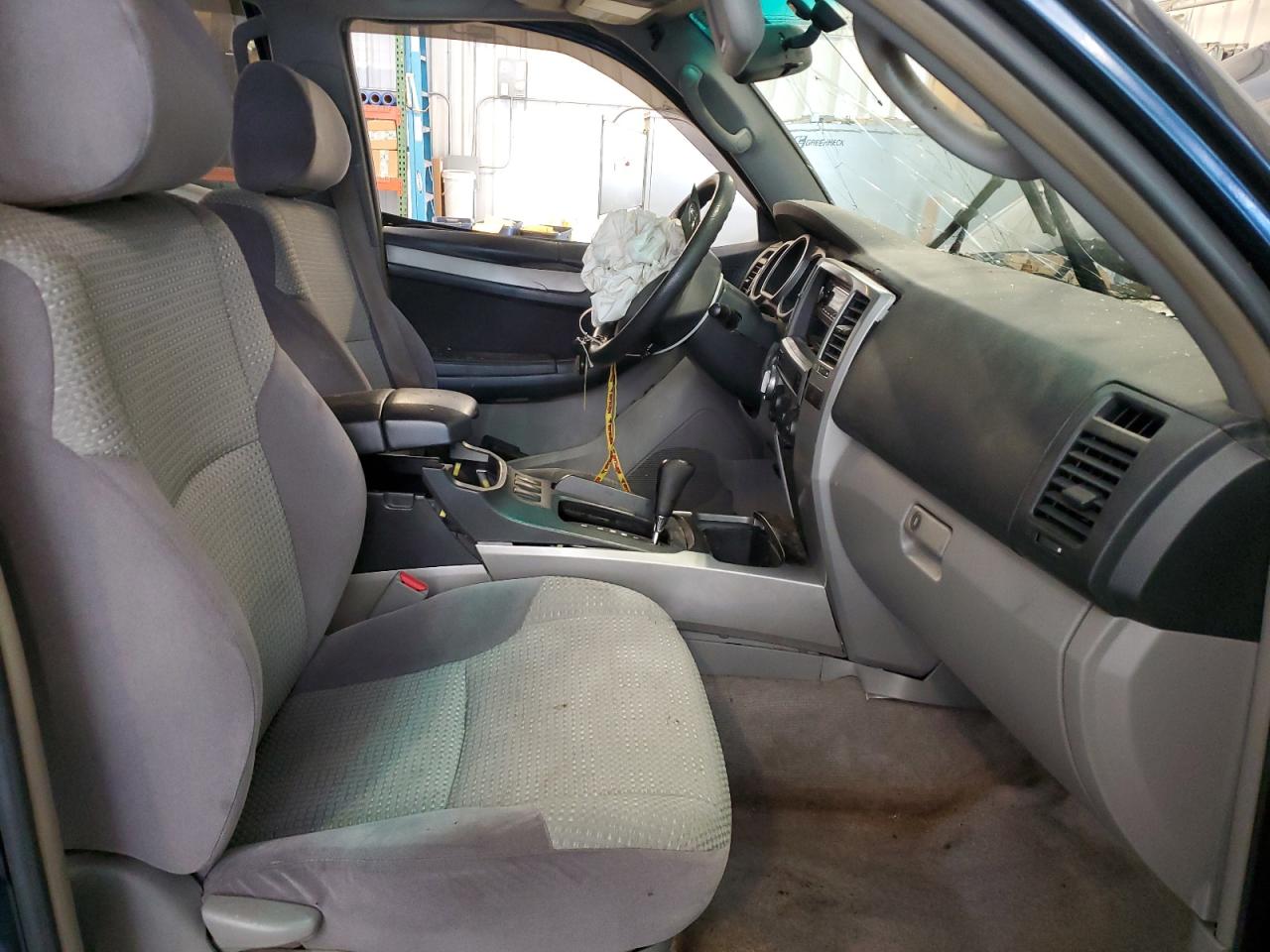 2005 Toyota 4Runner Sr5 VIN: JTEBU14R458049671 Lot: 81499725